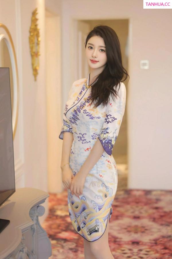   [XiuRen]高清写真图 2025.04.11 No.10144 Candy糖糖 马来西亚旅拍第2张图片